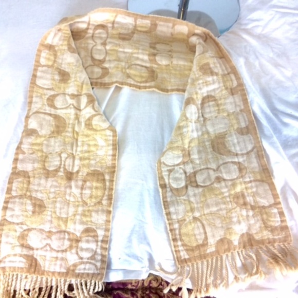 New COACH Scarf Tan and Cream - Picture 4 of 8